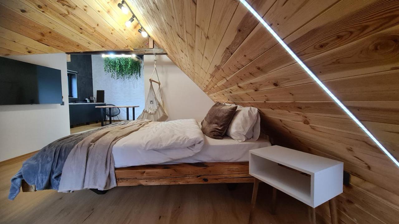 Casa Chiper - Attic Apartment With View Braszów Zewnętrze zdjęcie